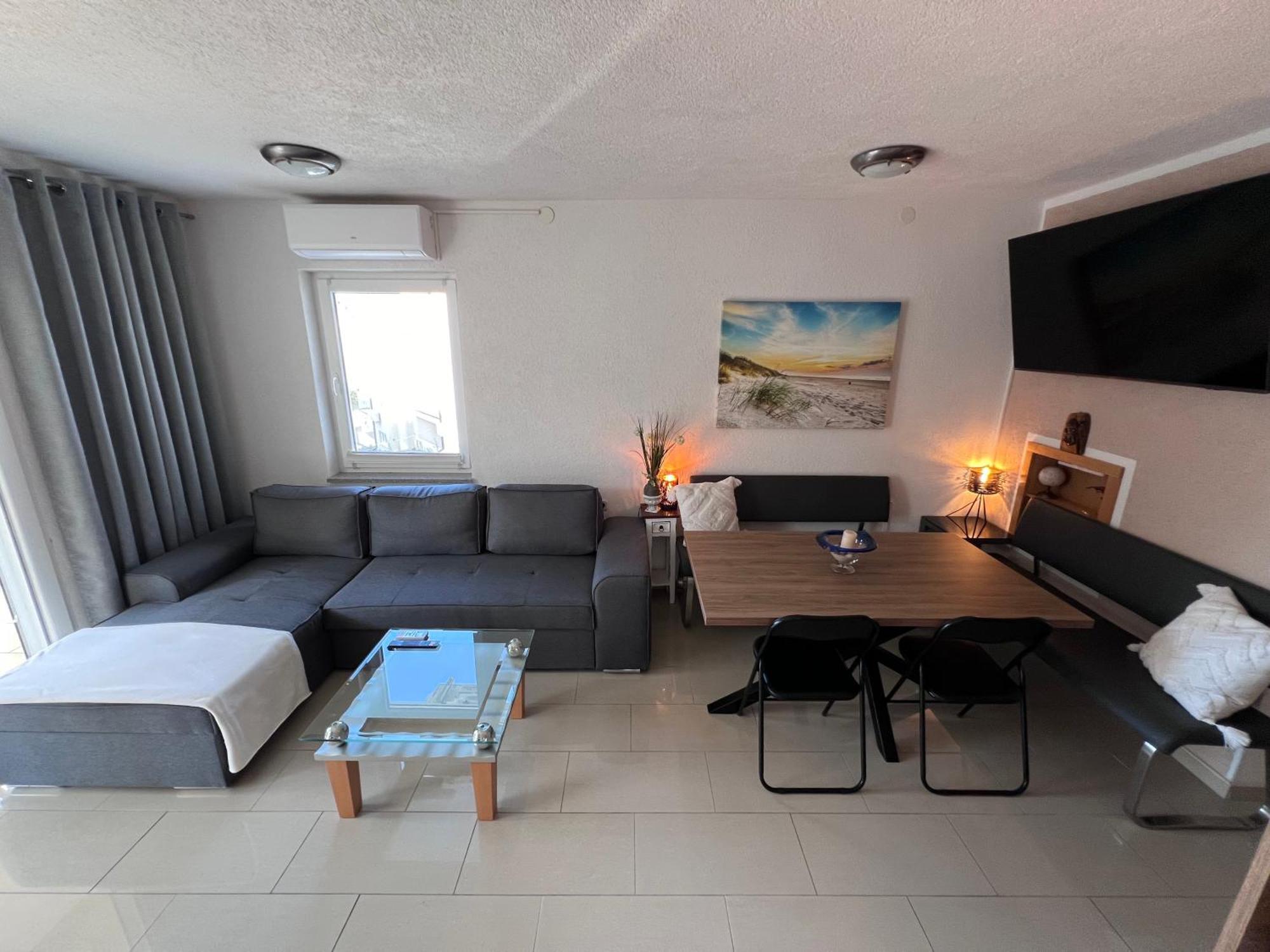 Apartment Mira - Sea View Trogir Buitenkant foto