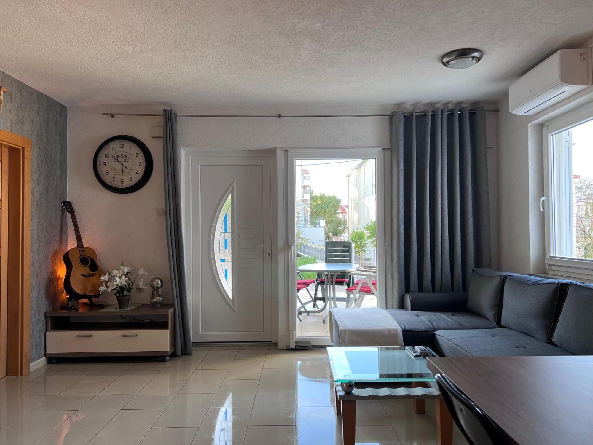Apartment Mira - Sea View Trogir Buitenkant foto